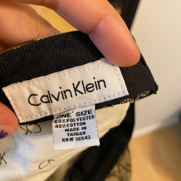 Calvin Klein hat🤩 - Picture 4 of 5